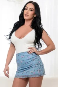 18 squeezed until the last drop 2025 , Moviesflix